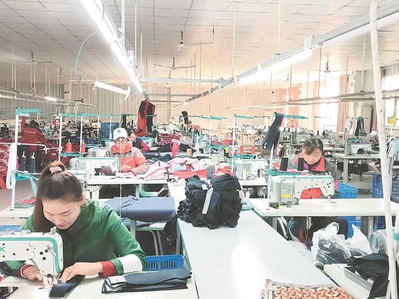 选择女装批发的明智之选：品质与价格的完美平衡